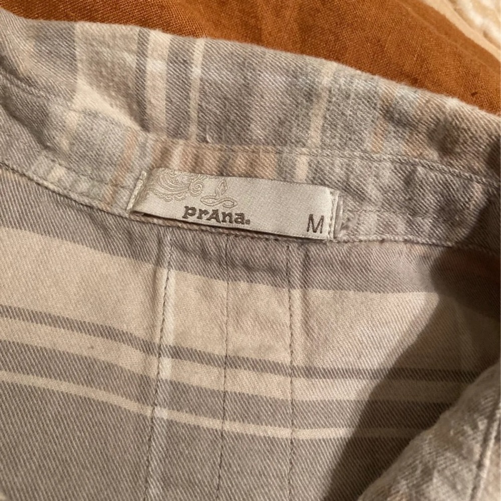 prAna Flannel - Picture 3 of 4